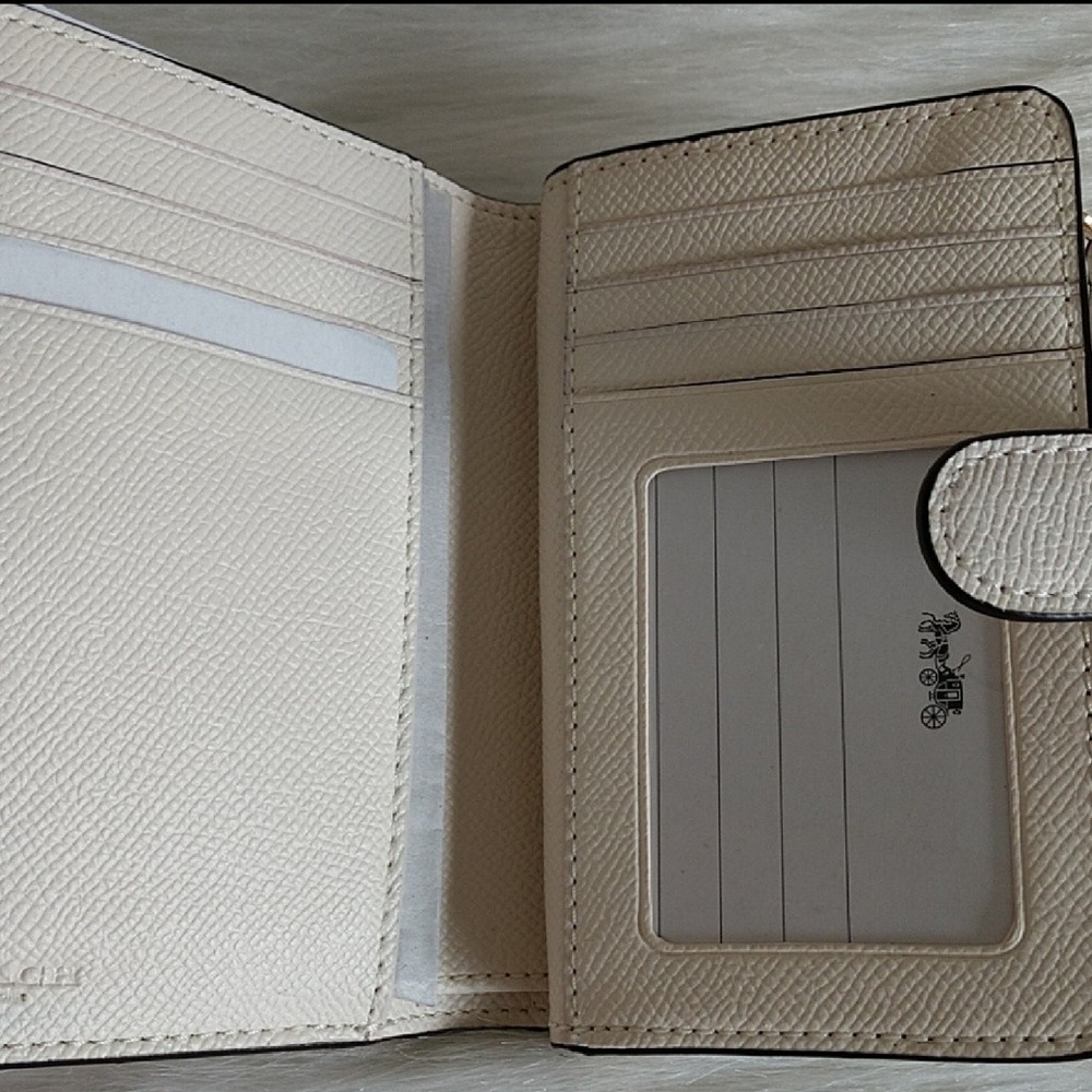 AUTHENTIC COACH SATCHEL+ MATCHING WALLET.nwt - Picture 4 of 7